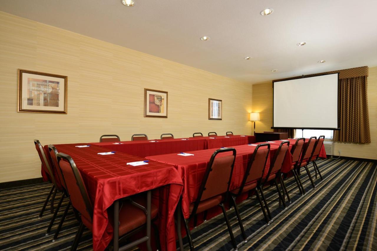 Holiday Inn Express Elk Grove West I-5 By Ihg Εξωτερικό φωτογραφία