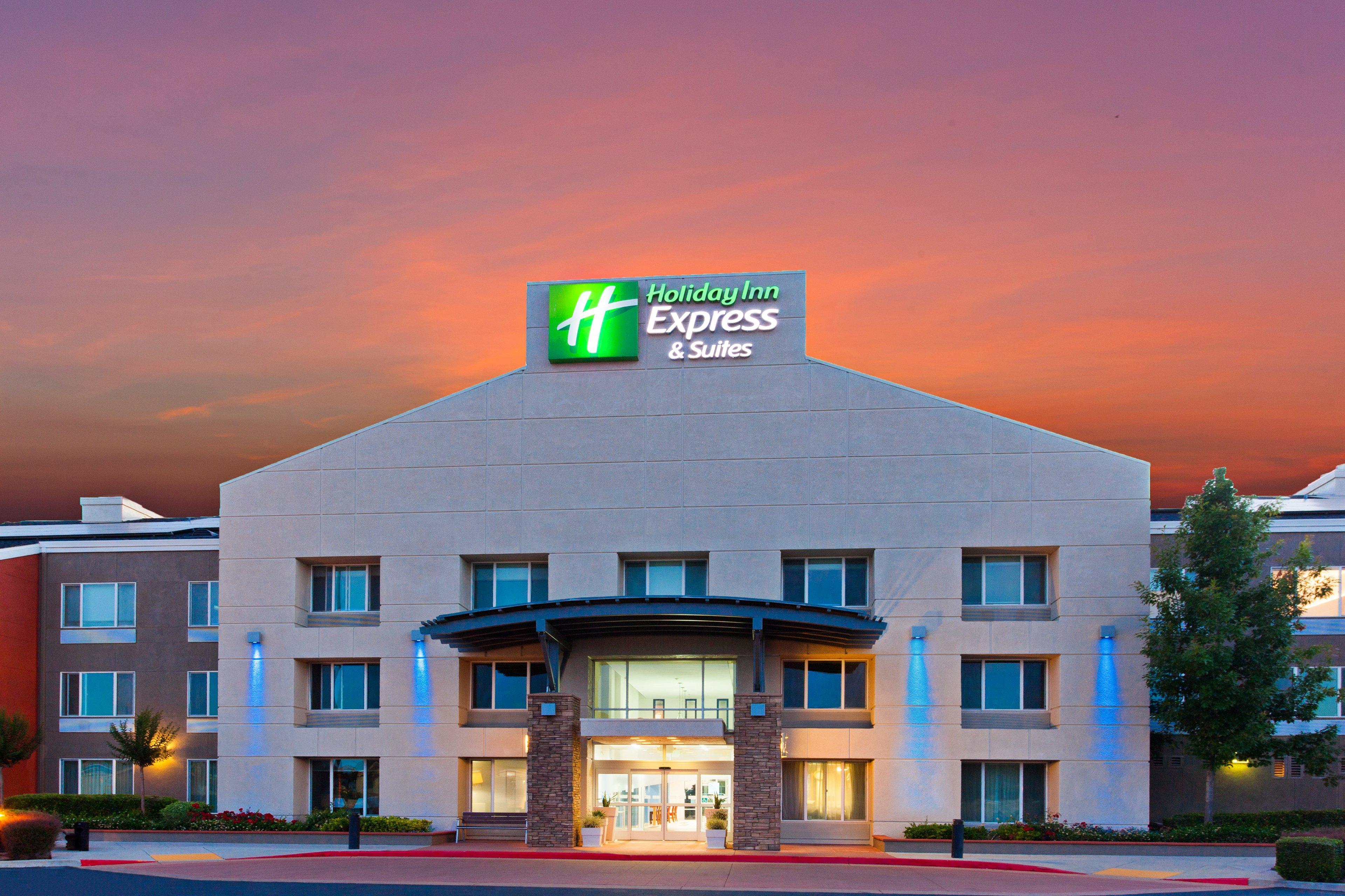 Holiday Inn Express Elk Grove West I-5 By Ihg Εξωτερικό φωτογραφία